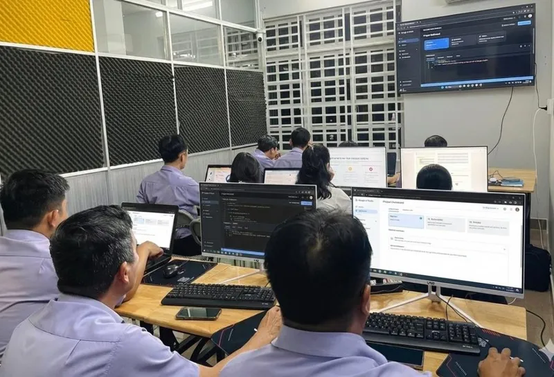 Khóa học ứng dụng AI trong quản lý dự án