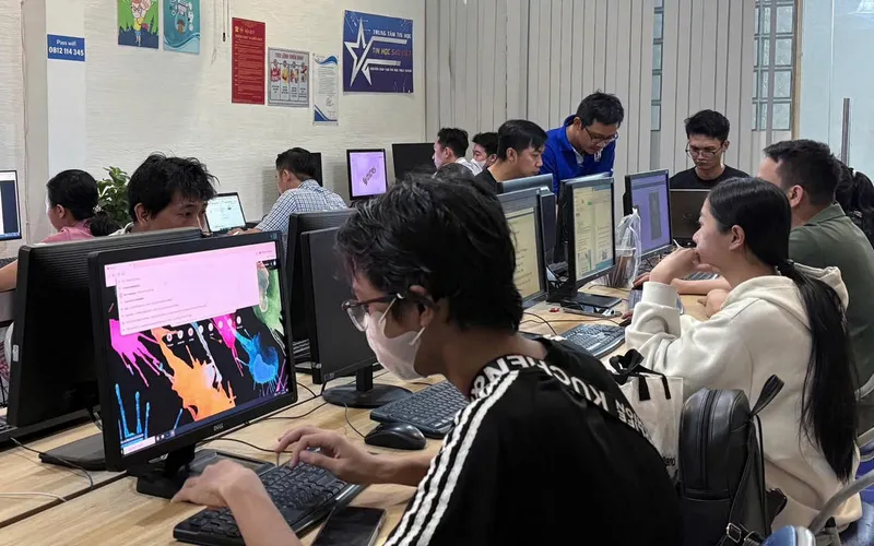 Khóa hoc AI trong quản trị doanh nghiệp
