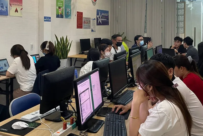 Khóa học AI Đào Tạo Nội Bộ