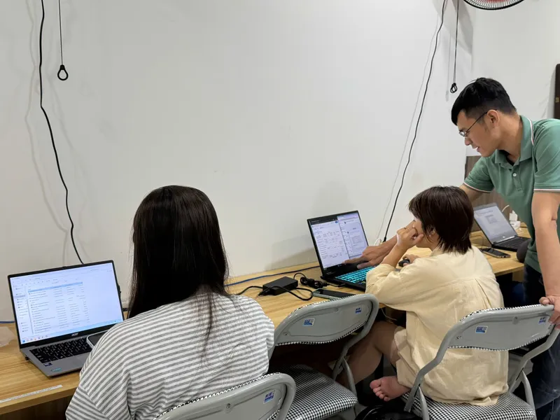 Khóa học Ứng dụng AI trong nhà hàng khách sạn
