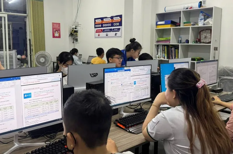 Học viên tại khóa học Soạn thảo văn bản bằng AI