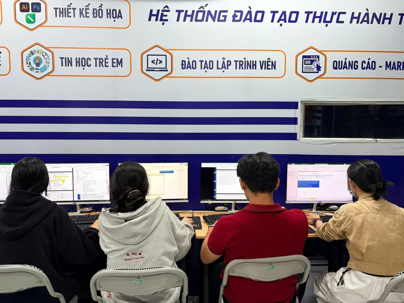 Học viên khóa học AI cho học sinh Học viên khóa học AI cho học sinh