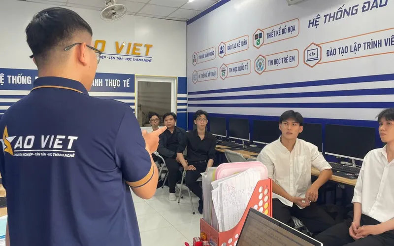 học viên tại khóa học Promt Engineering