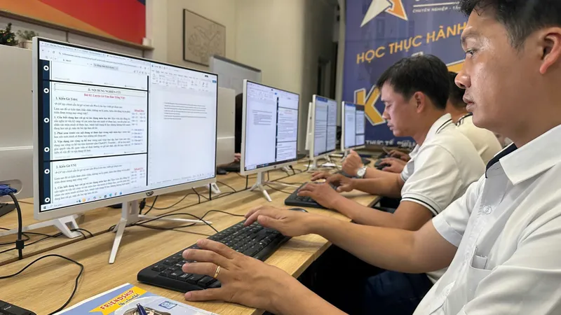 Khóa học Ứng dụng AI Trong thương mại điện tử Khóa học Ứng dụng AI Trong thương mại điện tử