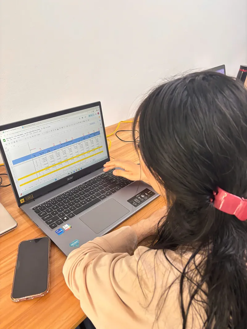 Học viên đang tham gia khóa học AI online
