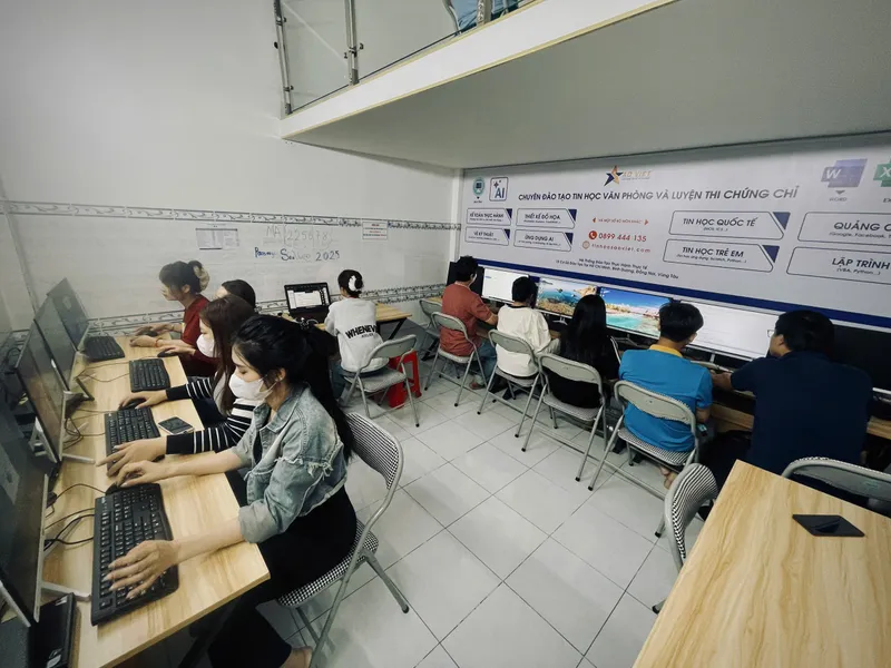 Học viên khóa học AI cho marketing