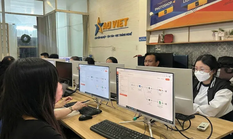 Ứng dụng AI Trong Thương Mại Điện Tử Ứng dụng AI Trong Thương Mại Điện Tử